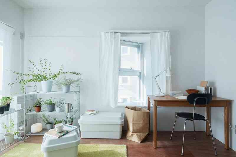 Ghé thăm ngôi nhà 64m2 không có một chiếc tủ nào ở Nhật Bản: Nội thất vẫn sạch sẽ, mới mẻ, rất sáng mắt mà không hề chật chội - Ảnh 5. Ghé thăm ngôi nhà 64m2 không có một chiếc tủ nào ở Nhật Bản: Nội thất vẫn sạch sẽ, mới mẻ, rất sáng mắt mà không hề chật chội - Ảnh 5.