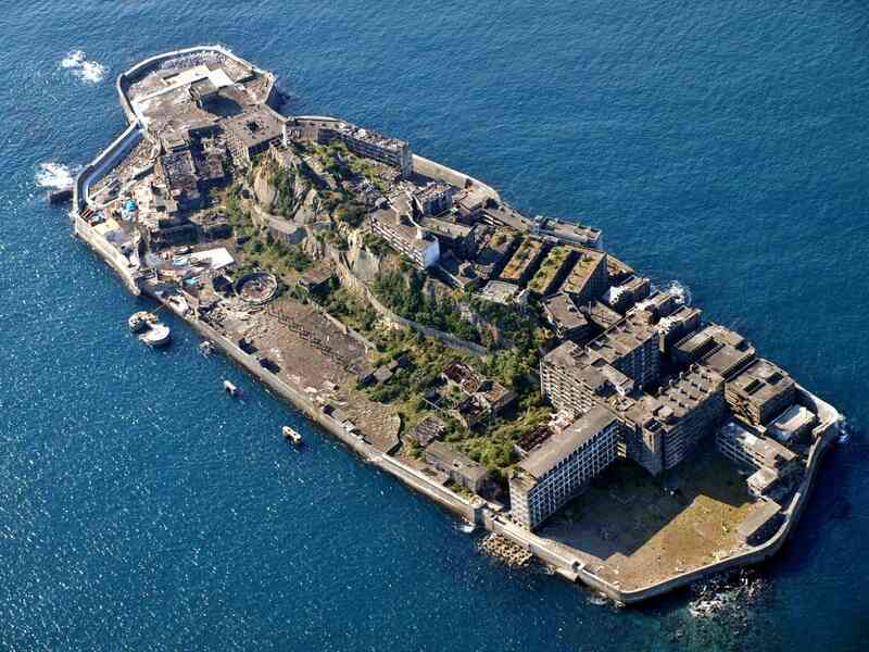 Hòn đảo hoang kỳ lạ của Nhật Bản: Từ thành phố thiên đường giàu có bậc nhất đến nơi bị lãng quên trong phút chốc