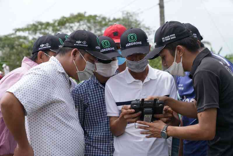 Máy bay nông nghiệp: Từ ý tưởng điên rồ đến việc ứng dụng tại các cánh đồng lớn