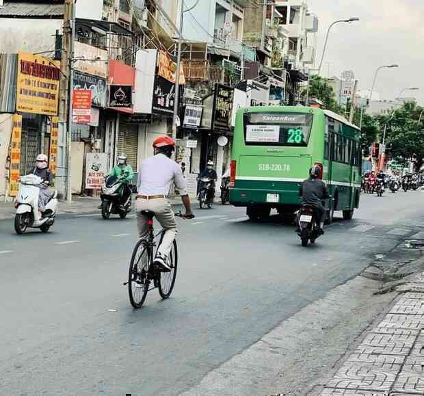 Đạp xe đi làm bùng nổ thời xăng tăng và bão giá bị nhiều người cho là phi thực tế, vậy người trong cuộc nói gì? - Ảnh 3. Đạp xe đi làm bùng nổ thời xăng tăng và bão giá bị nhiều người cho là phi thực tế, vậy người trong cuộc nói gì? - Ảnh 3.