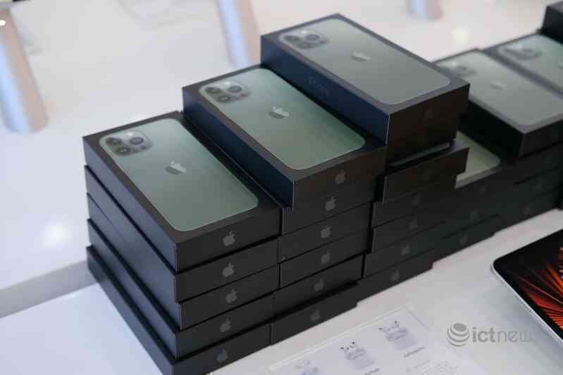Vì sao iPhone sắp giảm giá mạnh tại Việt Nam?