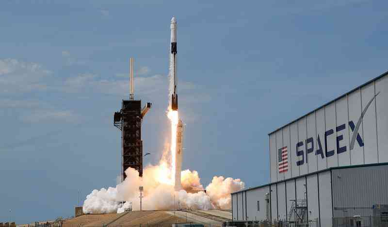 Elon Musk bị nhân viên SpaceX lên án, đồng loạt viết tâm thư kiến nghị - Ảnh 1. Elon Musk bị nhân viên SpaceX lên án, đồng loạt viết tâm thư kiến nghị - Ảnh 1.