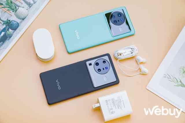 Trải nghiệm nhanh vivo X80 Series: Camera Zeiss hiệu ứng điện ảnh, ngoại hình đẳng cấp, sạc 80W - Ảnh 1. Trải nghiệm nhanh vivo X80 Series: Camera Zeiss hiệu ứng điện ảnh, ngoại hình đẳng cấp, sạc 80W - Ảnh 1.