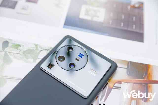 Trải nghiệm nhanh vivo X80 Series: Camera Zeiss hiệu ứng điện ảnh, ngoại hình đẳng cấp, sạc 80W - Ảnh 12. Trải nghiệm nhanh vivo X80 Series: Camera Zeiss hiệu ứng điện ảnh, ngoại hình đẳng cấp, sạc 80W - Ảnh 12.
