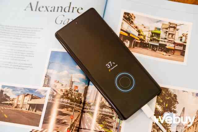 Trải nghiệm nhanh vivo X80 Series: Camera Zeiss hiệu ứng điện ảnh, ngoại hình đẳng cấp, sạc 80W - Ảnh 18. Trải nghiệm nhanh vivo X80 Series: Camera Zeiss hiệu ứng điện ảnh, ngoại hình đẳng cấp, sạc 80W - Ảnh 18.