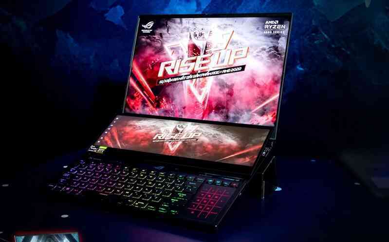 Laptop chơi game hai màn hình của Asus ROG có giá bán 95,99 triệu đồng