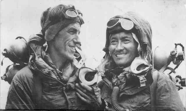 Người Sherpa trên dãy Himalaya đã tiến hóa để trở thành những vận động viên leo núi siêu phàm - Ảnh 2. Người Sherpa trên dãy Himalaya đã tiến hóa để trở thành những vận động viên leo núi siêu phàm - Ảnh 2.