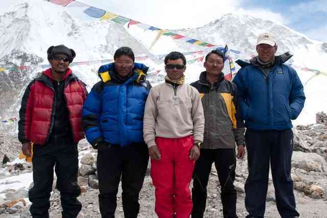 Người Sherpa trên dãy Himalaya đã tiến hóa để trở thành những vận động viên leo núi siêu phàm - Ảnh 3. Người Sherpa trên dãy Himalaya đã tiến hóa để trở thành những vận động viên leo núi siêu phàm - Ảnh 3.