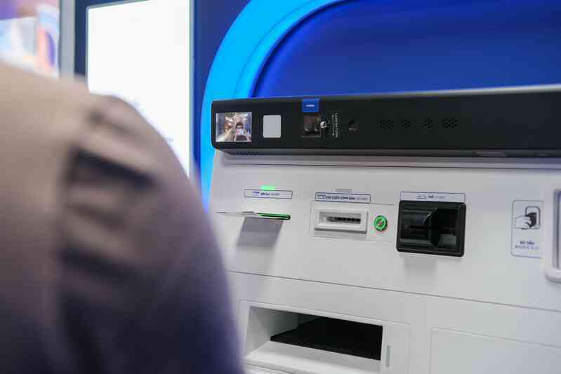 Trải nghiệm rút tiền tại ATM bằng CCCD gắn chip: Quy trình nhanh – gọn – lẹ, đã đến lúc tạm biệt thẻ ATM? - Ảnh 9. Trải nghiệm rút tiền tại ATM bằng CCCD gắn chip: Quy trình nhanh – gọn – lẹ, đã đến lúc tạm biệt thẻ ATM? - Ảnh 9.