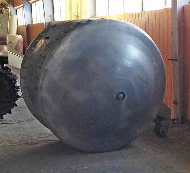 Kugelpanzer: Cỗ xe tăng có hình thù kỳ dị nhất trong lịch sử nhân loại! - Ảnh 2. Kugelpanzer: Cỗ xe tăng có hình thù kỳ dị nhất trong lịch sử nhân loại! - Ảnh 2.