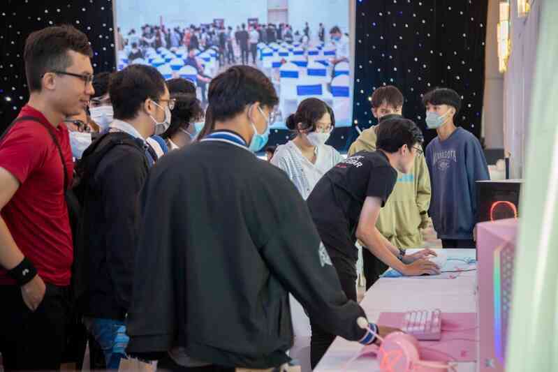 FPT Aptech ra mắt Chương trình đào tạo Game Development With Unity - Ảnh 3. FPT Aptech ra mắt Chương trình đào tạo Game Development With Unity - Ảnh 3.