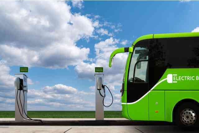 Không chỉ là xe điện với xe xăng, VinBus còn khác những chiếc xe buýt truyền thống ở chi tiết rất nhỏ này - Ảnh 2. Không chỉ là xe điện với xe xăng, VinBus còn khác những chiếc xe buýt truyền thống ở chi tiết rất nhỏ này - Ảnh 2.
