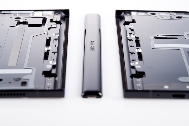 Các chuyên gia từ Samsung chia sẻ các công nghệ tiên tiến tạo nên độ bền bỉ cao của bộ đôi Galaxy Z Fold3 và Z Flip3 - Ảnh 4. Các chuyên gia từ Samsung chia sẻ các công nghệ tiên tiến tạo nên độ bền bỉ cao của bộ đôi Galaxy Z Fold3 và Z Flip3 - Ảnh 4.
