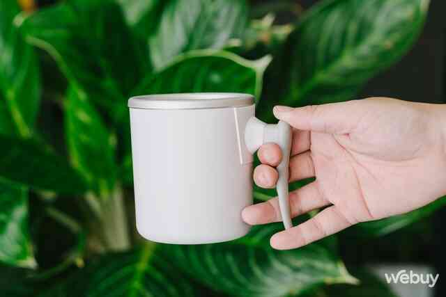 Đánh giá cốc tự động làm lạnh nước: Vị cứu tinh của dân văn phòng trong ngày hè nóng nực? - Ảnh 9. Đánh giá cốc tự động làm lạnh nước: Vị cứu tinh của dân văn phòng trong ngày hè nóng nực? - Ảnh 9.