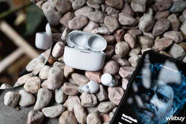 Trên tay bộ đôi tai nghe Sony WH-1000XM5 và LinkBuds S: Một nhét trong một chụp tai, nhưng cả hai đều hiện đại - Ảnh 9. Trên tay bộ đôi tai nghe Sony WH-1000XM5 và LinkBuds S: Một nhét trong một chụp tai, nhưng cả hai đều hiện đại - Ảnh 9.