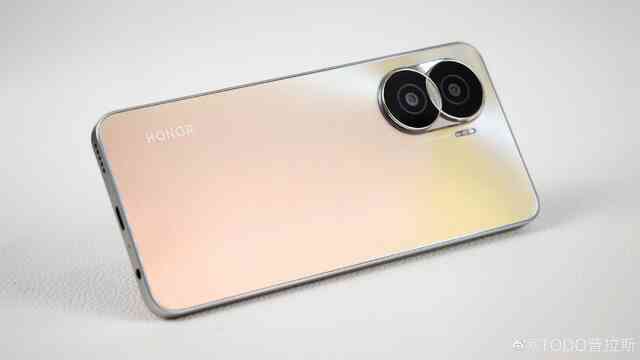 Honor X40i ra mắt với thiết kế camera độc đáo, chip Dimensity 700, sạc 40W, giá 5.5 triệu đồng