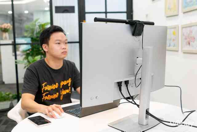 Món phụ kiện không thể thiếu với những "cú đêm" chơi game hoặc làm việc trong bóng tối - Ảnh 7. Món phụ kiện không thể thiếu với những "cú đêm" chơi game hoặc làm việc trong bóng tối - Ảnh 7.