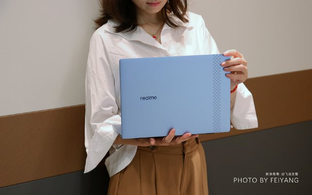 realme Book Air 2022 ra mắt: Màn hình 14 inch, thân kim loại, chip Core i3 Gen 11, giá chỉ 10.5 triệu đồng