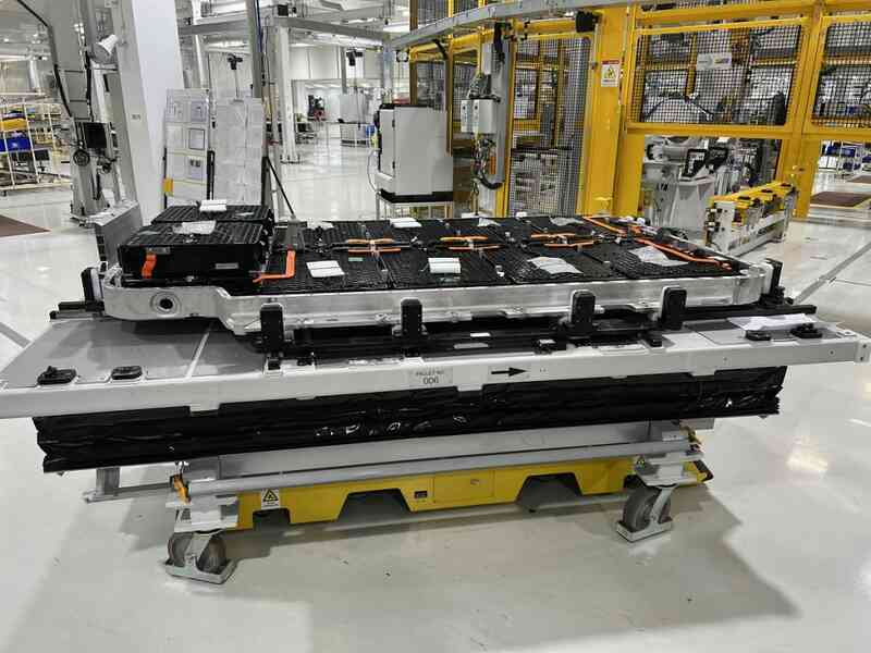 Automobile Propre: VinFast VF 8 là chiếc xe mang “tính Âu” nhất của ngành ô tô châu Á - Ảnh 5. Automobile Propre: VinFast VF 8 là chiếc xe mang “tính Âu” nhất của ngành ô tô châu Á - Ảnh 5.