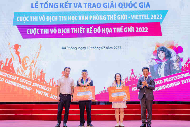 9 học sinh, sinh viên giành quyền sang Mỹ thi Tin học văn phòng và Thiết kế đồ họa
