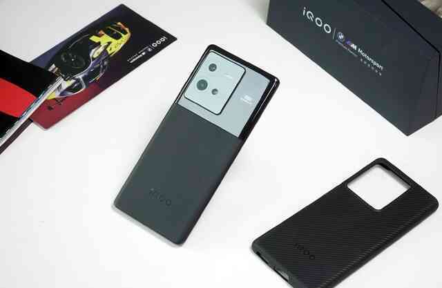iQOO ra mắt smartphone sạc 200W nhanh nhất thế giới