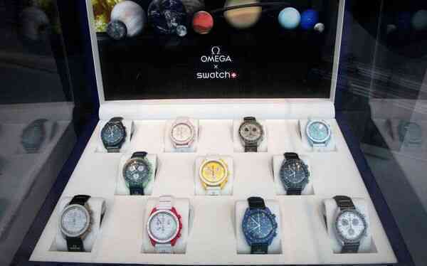 Chiếc đồng hồ nhựa giá 260 USD hồi sinh Omega