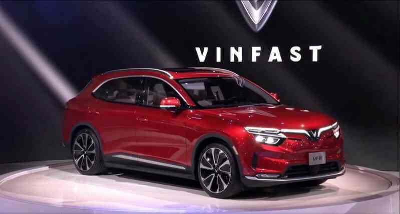 VinFast lần đầu cho người dùng chạy thử xe điện VF8 tại Việt Nam - Ảnh 2. VinFast lần đầu cho người dùng chạy thử xe điện VF8 tại Việt Nam - Ảnh 2.