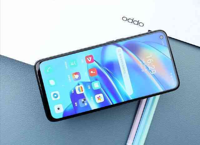 OPPO ra mắt điện thoại cấu hình ngang Galaxy A73, giá rẻ như Galaxy A33 - Ảnh 2.