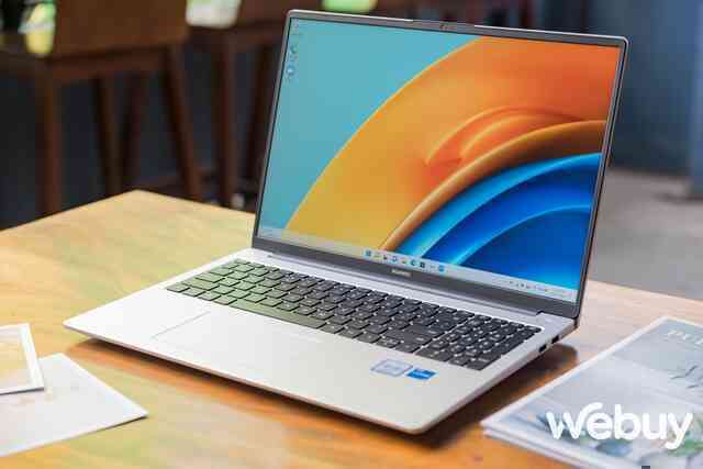 Trải nghiệm nhanh Huawei MateBook D 16: Thiết kế đẹp mắt, màn hình 16 inch ấn tượng, dùng chip Intel Gen 12 H-Series, giá gần 24 triệu đồng