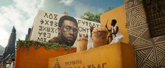 Lý giải ý nghĩa bức bích họa trong trailer Black Panther 2: Lời tri ân xúc động dành cho "Báo Đen" Chadwick Boseman - Ảnh 2. Lý giải ý nghĩa bức bích họa trong trailer Black Panther 2: Lời tri ân xúc động dành cho "Báo Đen" Chadwick Boseman - Ảnh 2.
