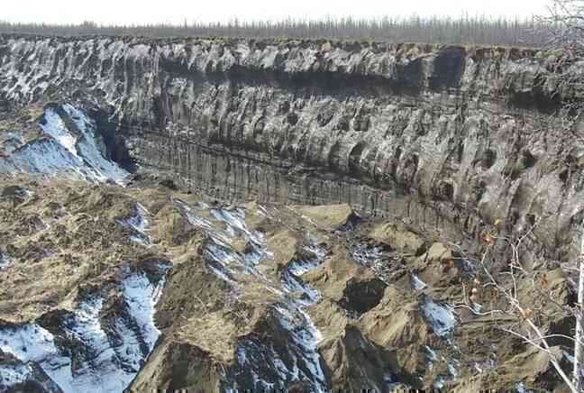 NASA chụp chi tiết lạ của nòng nọc khổng lồ ở Siberia: Các nhà khoa học lập tức cảnh báo - Ảnh 3.