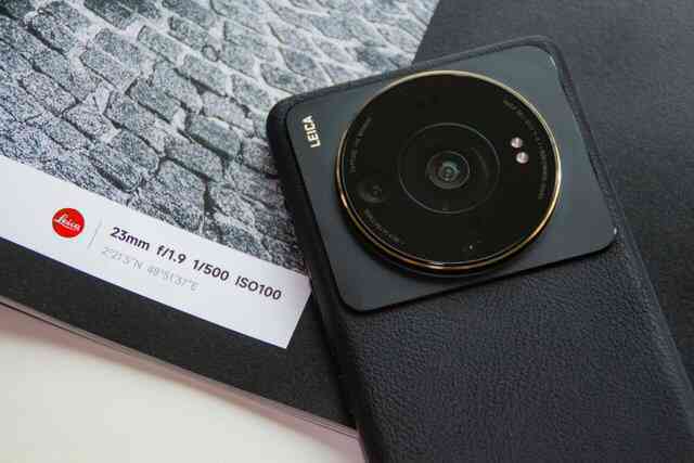Ảnh thực tế Xiaomi 12S Ultra: Thiết kế hầm hố, camera Leica với cảm biến 1 inch, Snapdragon 8+ Gen 1, có chống nước IP68 - Ảnh 10.