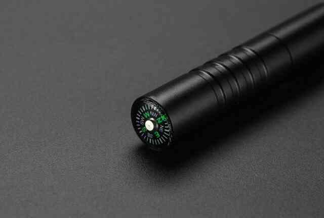 Cái bút đa năng này có cả đèn pin, dao trổ, tua vít và nhiều thứ hay ho khác, giá từ 818k - Ảnh 4.