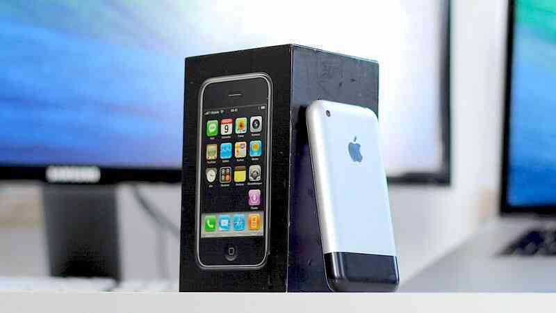 Người Việt phải mất bao nhiêu ngày lương để mua được một chiếc iPhone? - Ảnh 2. Người Việt phải mất bao nhiêu ngày lương để mua được một chiếc iPhone? - Ảnh 2.
