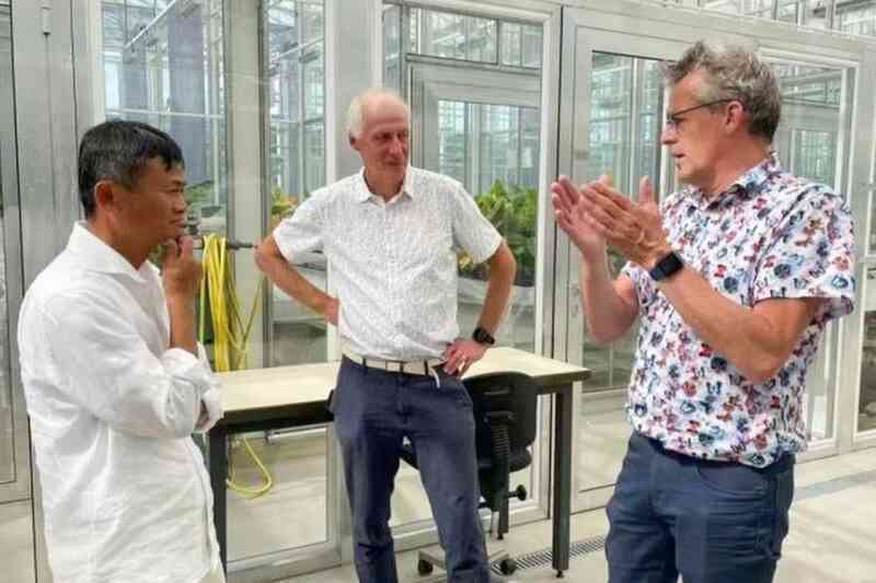 Jack Ma bất ngờ xuất hiện tại Hà Lan