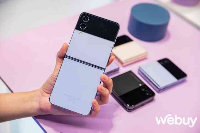 Cận cảnh điện thoại gập Galaxy Z Fold/ Z Flip thế hệ thứ 4 tại Việt Nam: Thiết kế gọn nhẹ, thêm nhiều tính năng đa nhiệm, pin lớn hơn, dùng Snapdragon 8  Gen1 - Ảnh 7.