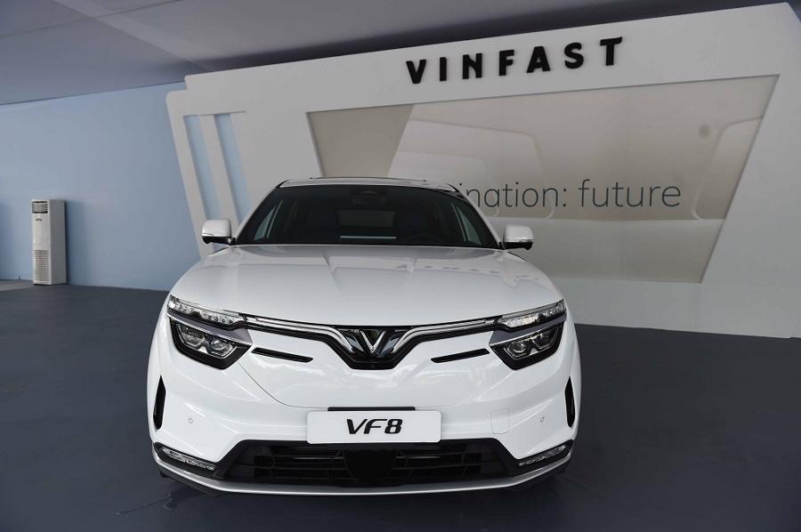 Làm video TikTok triệu view về xe điện VinFast, thanh niên nước ngoài nhận mưa lời khen từ cộng đồng mạng Việt Nam