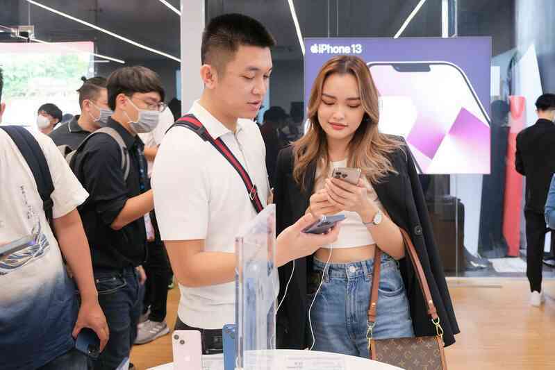 Việt Nam đang nổi lên với vai trò như một trung tâm sản xuất điện thoại toàn cầu - Ảnh 5. Việt Nam đang nổi lên với vai trò như một trung tâm sản xuất điện thoại toàn cầu - Ảnh 5.