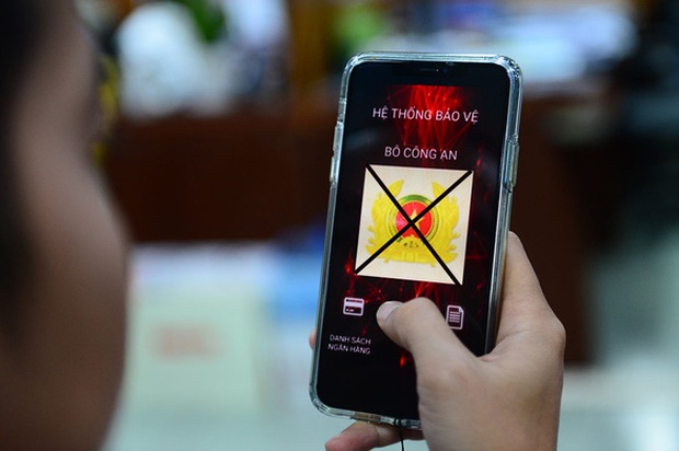 Tài khoản bốc hơi gần 2 tỉ đồng sau khi tải app 'Bộ Công an', chiêu thức lừa đảo không mới nhưng vẫn khiến nhiều người sập bẫy