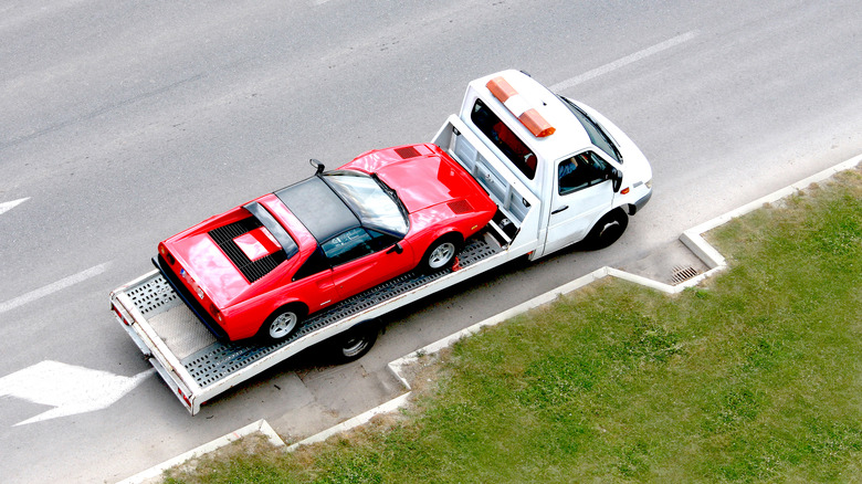 Các quy tắc 'bất thành văn' cần tuân thủ khi sở hữu siêu xe Ferrari - Ảnh 2. Các quy tắc 'bất thành văn' cần tuân thủ khi sở hữu siêu xe Ferrari - Ảnh 2.