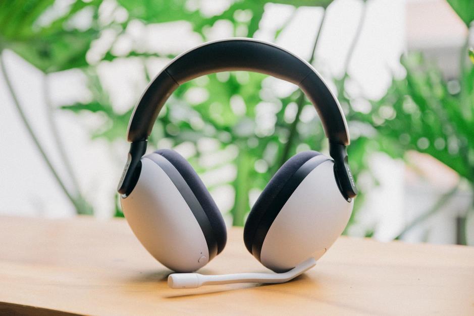 Tai nghe không dây Sony INZONE H7: Hội tụ đủ yếu tố dành cho dân chơi game - Ảnh 2. Tai nghe không dây Sony INZONE H7: Hội tụ đủ yếu tố dành cho dân chơi game - Ảnh 2.