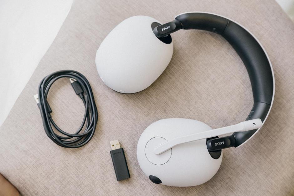 Tai nghe không dây Sony INZONE H7: Hội tụ đủ yếu tố dành cho dân chơi game - Ảnh 4. Tai nghe không dây Sony INZONE H7: Hội tụ đủ yếu tố dành cho dân chơi game - Ảnh 4.