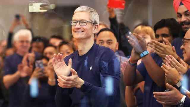 Tỷ phú Jeff Bezos, Tim Cook có chung một thói quen: Người thành công nào cũng thực hiện mỗi ngày - Ảnh 4. Tỷ phú Jeff Bezos, Tim Cook có chung một thói quen: Người thành công nào cũng thực hiện mỗi ngày - Ảnh 4.