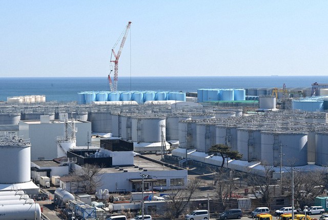 Nhà máy điện hạt nhân Nhật Bản rò rỉ 7 tấn nước chứa phóng xạ trước ngày khởi động lại - Ảnh 2.