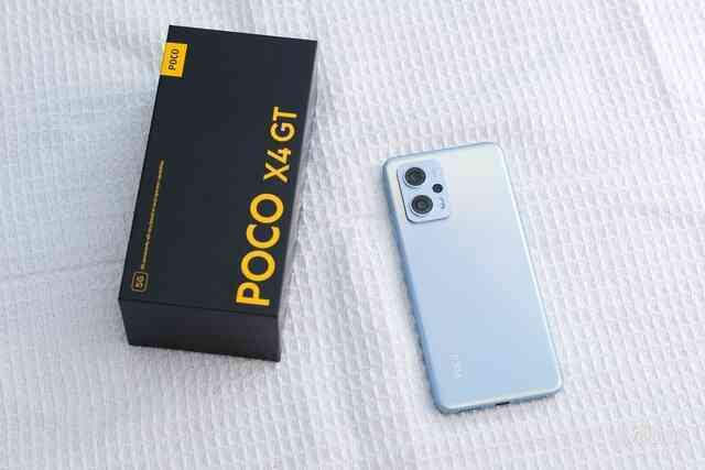 POCO X4 GT: Smartphone chơi game giá rẻ của Xiaomi