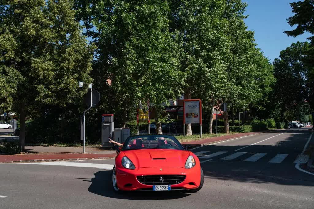 Nỗi khổ không nói thành lời của những Lamborghini, Ferrari - niềm tự hào của ngành công nghiệp ô tô nước Ý trước làn sóng ô tô điện - Ảnh 2. Nỗi khổ không nói thành lời của những Lamborghini, Ferrari - niềm tự hào của ngành công nghiệp ô tô nước Ý trước làn sóng ô tô điện - Ảnh 2.