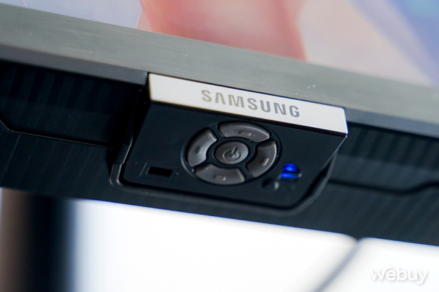 Ấn tượng đầu về Samsung ViewFinity S8 27”: Tấm nền 4K, màu chuẩn PANTONE, thiết kế gọn đẹp, nhiều tính năng - Ảnh 12. Ấn tượng đầu về Samsung ViewFinity S8 27”: Tấm nền 4K, màu chuẩn PANTONE, thiết kế gọn đẹp, nhiều tính năng - Ảnh 12.