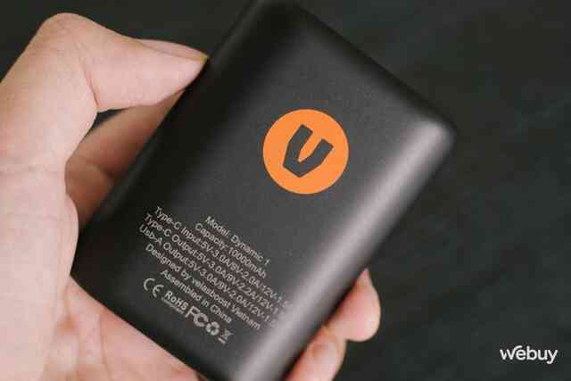 Velasboost Dynamic 1: Pin dự phòng 10,000mAh thương hiệu Việt thiết kế cực gọn, giá chỉ 399,000 đồng - Ảnh 6. Velasboost Dynamic 1: Pin dự phòng 10,000mAh thương hiệu Việt thiết kế cực gọn, giá chỉ 399,000 đồng - Ảnh 6.