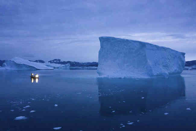 Băng tan ở Greenland có thể làm mực nước biển toàn cầu tăng gần 31 cm