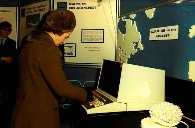 Di sản trên Internet của Nữ hoàng Elizabeth II